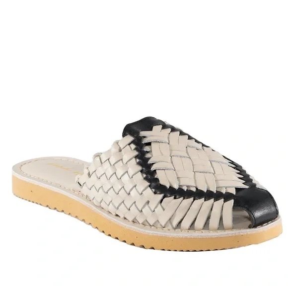 NEW Band of the free COMET BONE AND BLACK WOVEN LEATHER MULE Huaraches Sz 7 - Picture 1 of 10